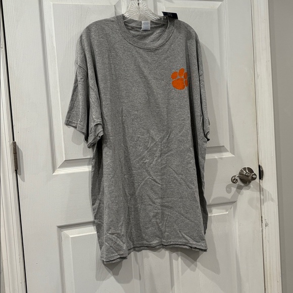 Port and Company Other - NWT Clemson Proud Tigers Gray T-Shirt with a flag & Labradors Print